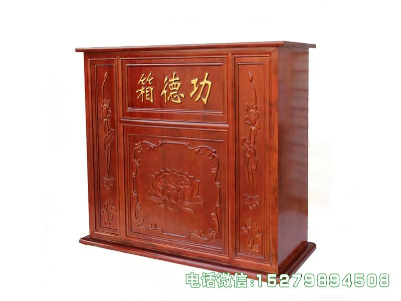 红色莲花功德箱