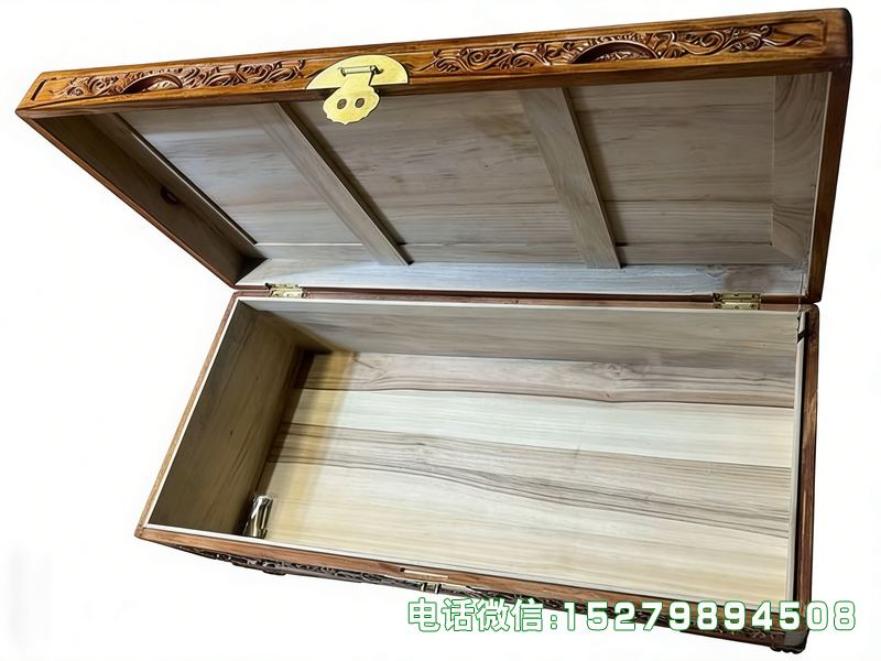 灵寿雕刻花纹书画箱